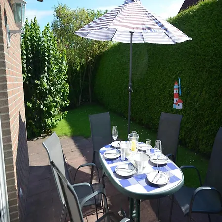 Holiday home Galle Hooksiel